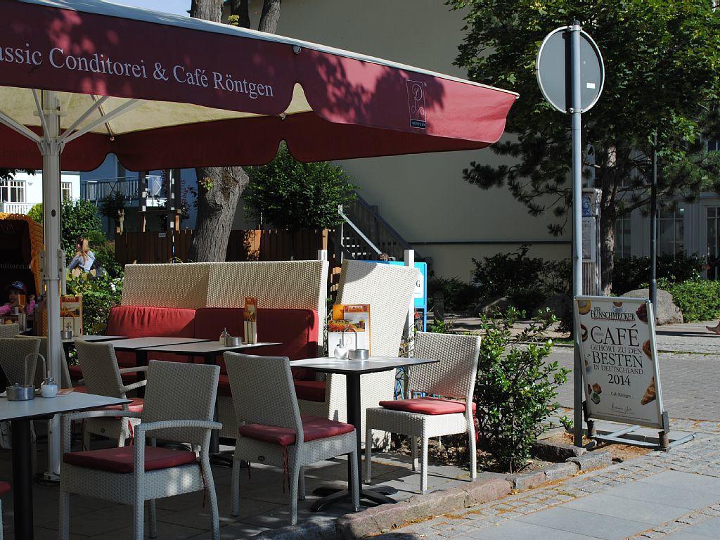 Ostseewind - In Der Strandstrasse-Fuehrt Zur Seebruecke Kuehlungsborn Exterior photo